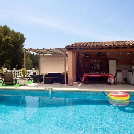 Appartement Avec Piscine Et Cuisine Roquefort-la-Bédoule Exterior foto