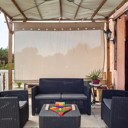 Appartement Avec Piscine Et Cuisine Roquefort-la-Bédoule Exterior foto