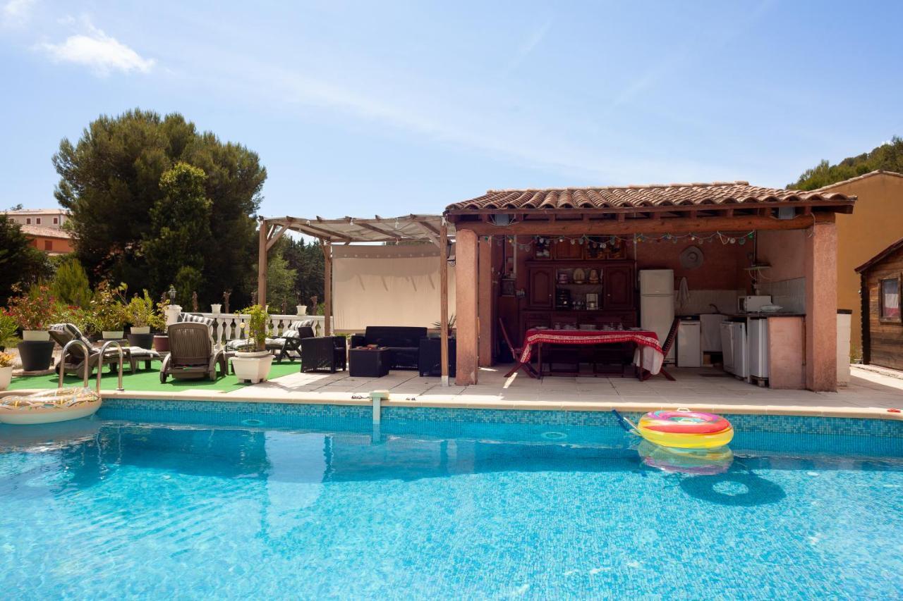 Appartement Avec Piscine Et Cuisine Roquefort-la-Bédoule Exterior foto